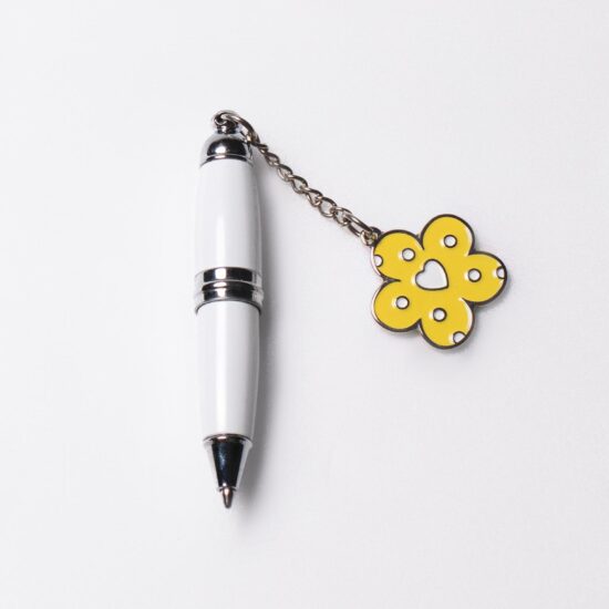 Margot Mini penna bianco fiore giallo